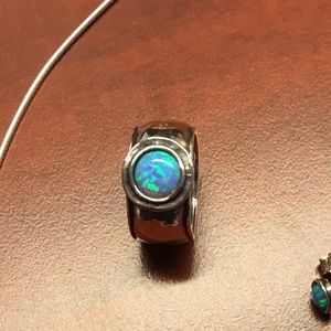 Silpada faux opal ring - rare!